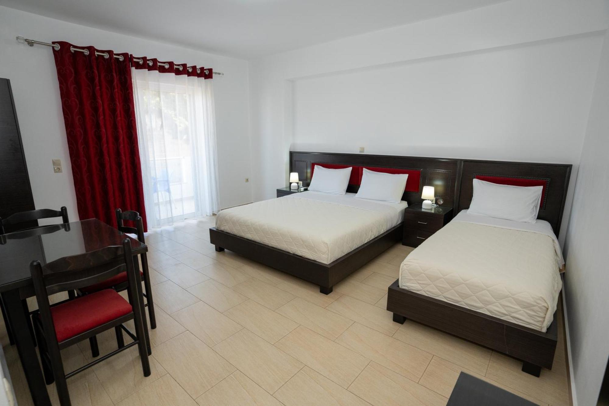 Kalasa Hotel Sarande Bagian luar foto
